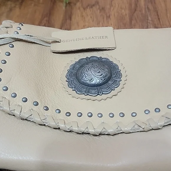 Idyllwind Fringed Leather Crossbody Bag - Picture 14 of 14